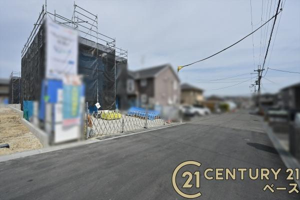 リーブルガーデン矢田町 ２号棟 ／新築一戸建の前面道路含む現地写真|■現地撮影写真■コンビニが徒歩圏内に近接しています。