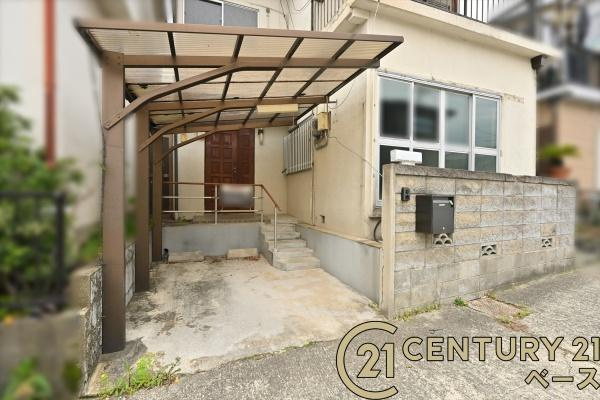 葛城市長尾　一戸建の駐車場|■現地撮影写真■カーポート付き駐車場！