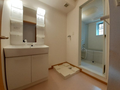 【洗面所】 | グロワールＡ