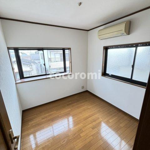 高柳5丁目戸建の洋室