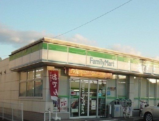 ルピナス明野の周辺|ファミリーマートまで350m