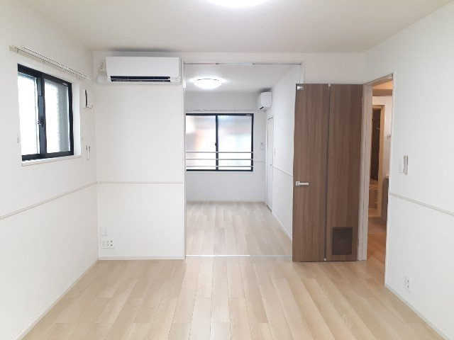 ルピナス明野の居間・リビング