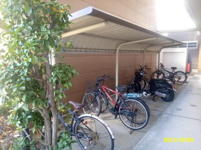レオパレス新堀のその他|屋根付き駐輪場