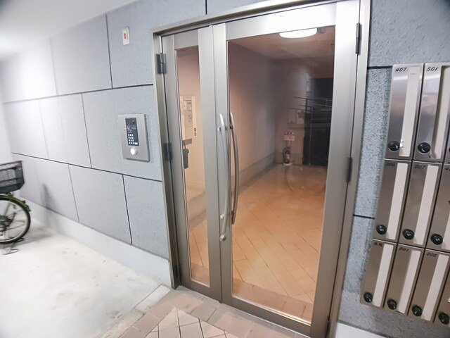 フィオーレＭＪのエントランス