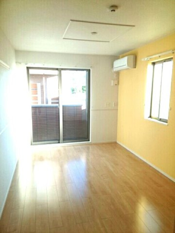 ヴィラージュ平井の居間・リビング