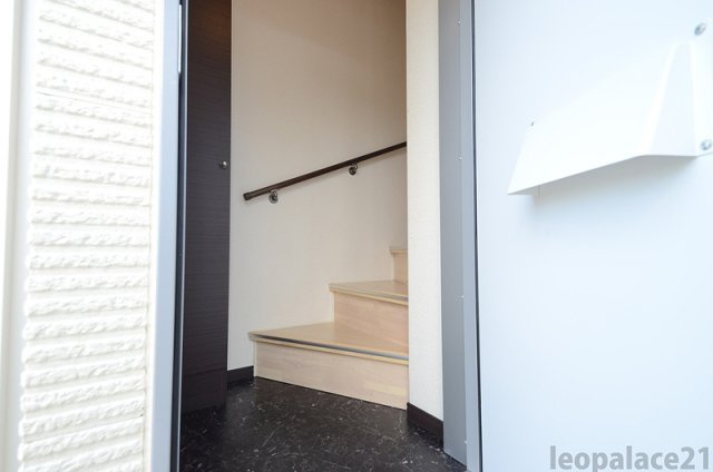 レオネクスト江口南の玄関|実際のお部屋と異なる場合がございます。