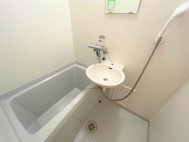 レオパレススカーレットの浴室