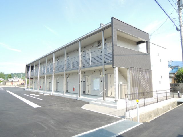 クレイノルピナスの外観