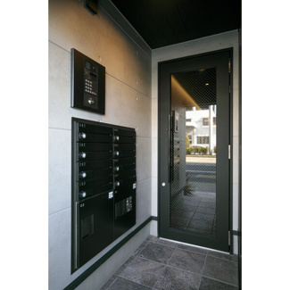 【エントランス】