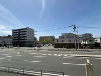 【展望】 | アムール和白駅☆仲介手数料無料☆ | 遮るもののない開放的な景色が広がります。夜には街の灯りが美しく、季節の移ろいを身近に感じられる贅沢な眺めです。