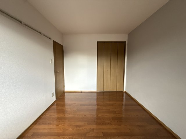 たつの市龍野町中村のハイツの寝室