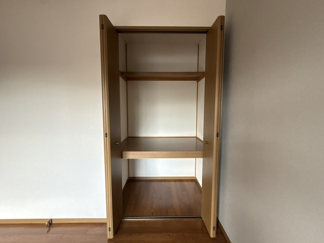 たつの市龍野町中村のハイツの収納
