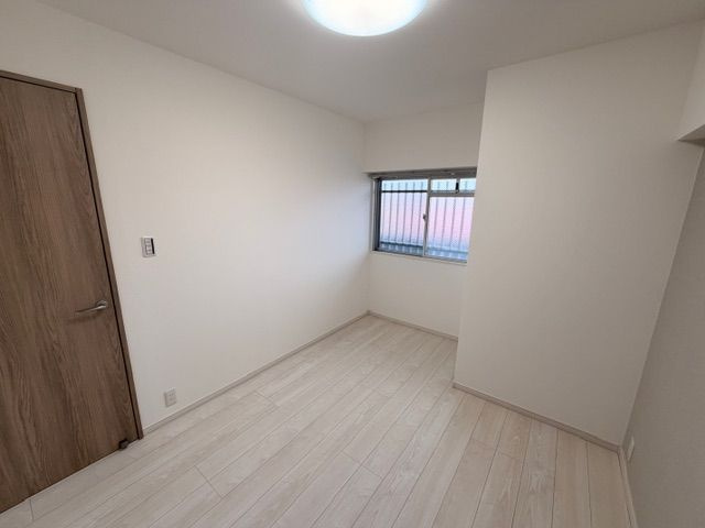 【洋室】 |  メゾンモンブラン竹末☆仲介手数料無料☆