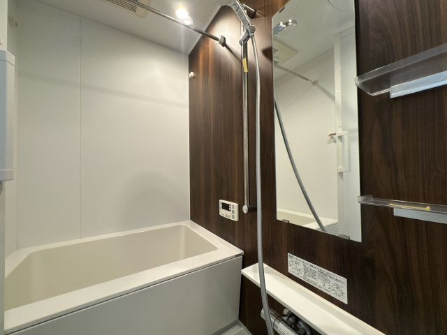 【浴室】 |  グランフォーレラグゼ博多駅南☆仲介手数料無料☆