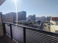 【展望】 |  グランフォーレラグゼ博多駅南☆仲介手数料無料☆ | 分譲マンションならではの重厚感ある外観と、静かな住環境が、日々の疲れを優しく癒やします。