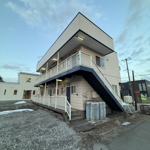 クローバーコートの外観