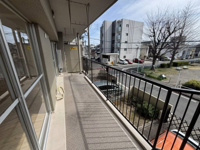 コ・ドミニオンろくしゃのバルコニー