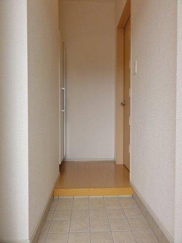 サンフェース潮音の玄関