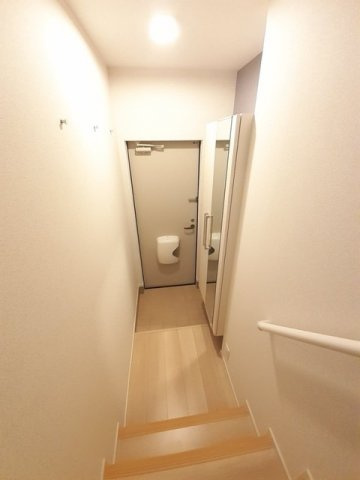 サムスリーの玄関