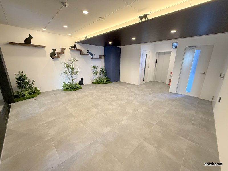 LEGALAND+猫 MIYAKOJIMA　仲介手数料無料のロビー