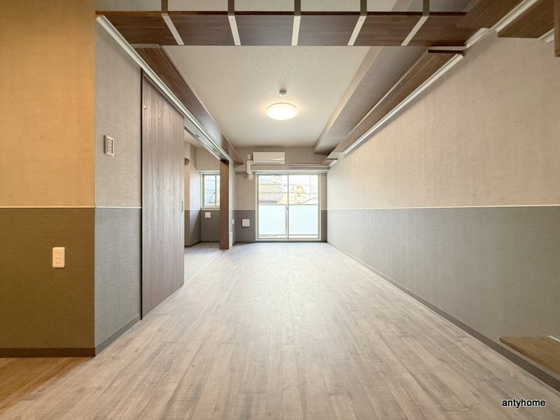 LEGALAND+猫 MIYAKOJIMA　仲介手数料無料の居間・リビング