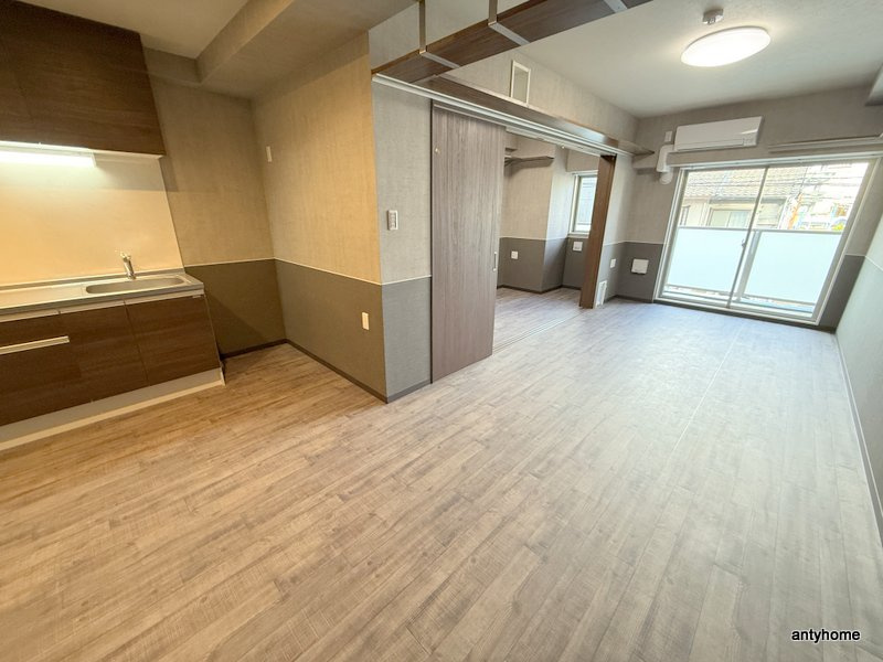 LEGALAND+猫 MIYAKOJIMA　仲介手数料無料の居間・リビング