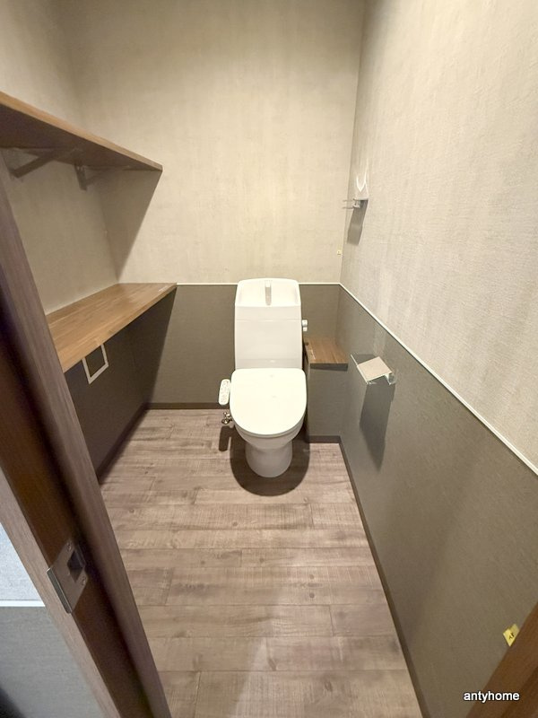 LEGALAND+猫 MIYAKOJIMA　仲介手数料無料のトイレ