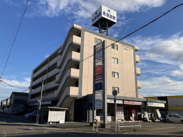 グランドハイツカトレアの外観
