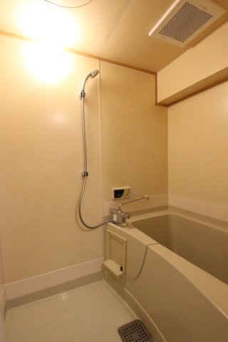 グランドハイツカトレアの浴室