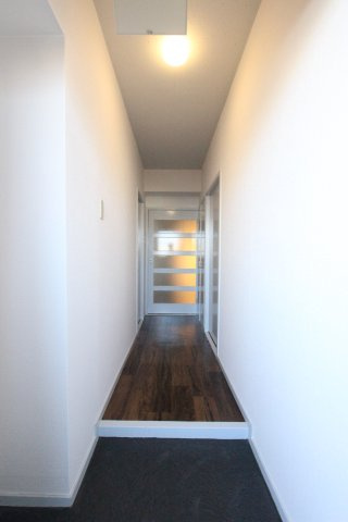 グランドハイツカトレアの玄関