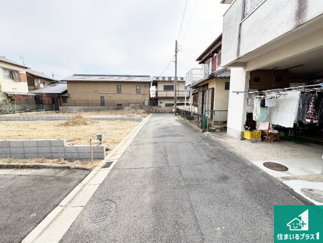 奈良市東九条町　第14期　新築一戸建ての前面道路含む現地写真|周辺は閑静な住宅街です。前面道路もしっかりと有りますので車の出し入れも安心ですよ！