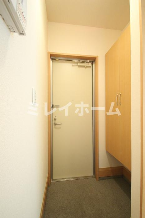 ヌフパレットの玄関