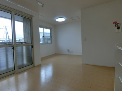 【居間・リビング】 | アゼリア福吉 | 202の写真