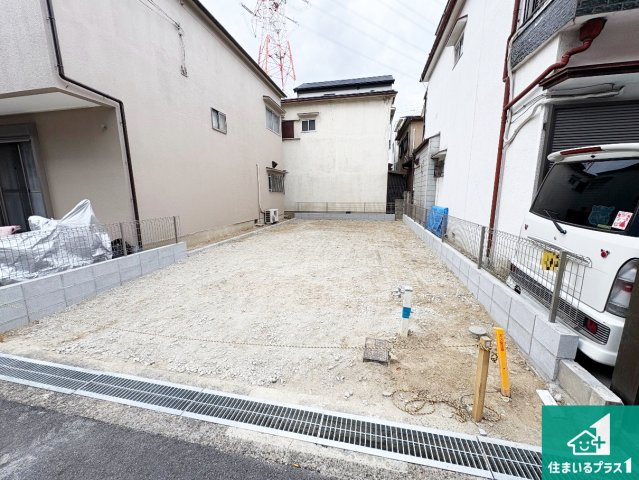 枚方市黄金野　第1期　新築一戸建ての外観|周辺は落ち着いた街並みの住宅地！子育てがしやすい住環境です！まだ未完成ですが、現地でしかわからない事もございます。是非一度ご覧ください。