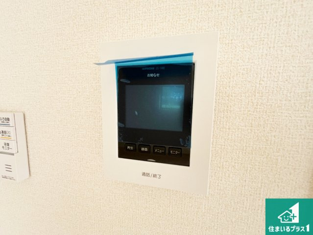 ★29(土)30(日)現地見学可能！★湖南市三雲　全2邸の防犯設備|カラーモニターインターホン！声だけでなく来訪者の姿や顔がモニターで確認できるので、小さなお子様がいらっしゃるご家庭でも安心できます！