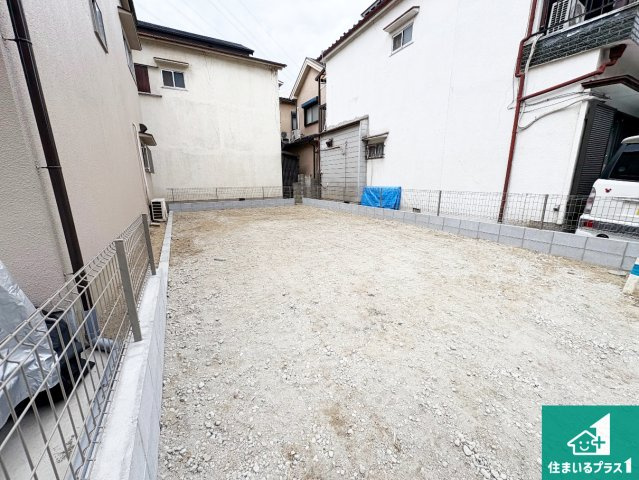 枚方市黄金野　第1期　新築一戸建ての居間・リビング|シンプルなリビングは、観葉植物等のインテリアを楽しめますね！パパ好みにも、ママ好みにも家具次第で雰囲気を変えることができます！