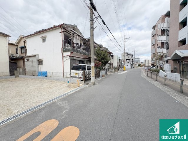 枚方市黄金野　第1期　新築一戸建ての前面道路含む現地写真|周辺は落ち着いた街並みの住宅地！子育てがしやすい住環境です！まだ未完成ですが、現地でしかわからない事もございます。是非一度ご覧ください。