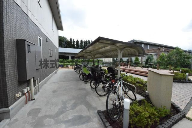 クレールヴェルデの駐車場