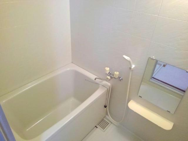 エンジェルコーポラスCの浴室