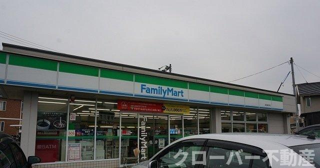 サン・グランデ鶴市の周辺|ファミリーマート鶴市明見店さんまで550m