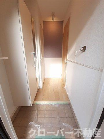 サン・グランデ鶴市の玄関