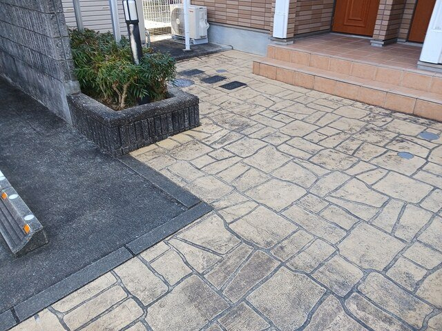 エルエール２２の玄関