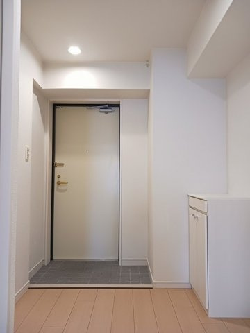 【玄関】 | オータム　アベニュー | 玄関です