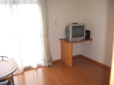 【居間・リビング】 | レオパレス第３仙北駅前 | ゆったり過ごせるリビングです