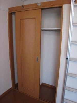 【内装】 | レオパレス第３仙北駅前 | 内装は落ち着いています