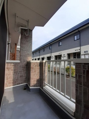 【バルコニー】 | シルクガーデン | バルコニーからの眺めを楽しみながら食事をしませんか