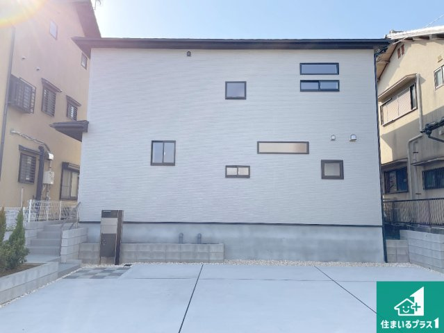 奈良市秋篠町　新築一戸建て