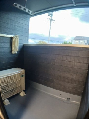 【バルコニー】 | グローリア | バルコニーからの眺めを楽しみながら食事をしませんか