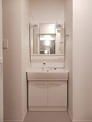 【洗面所】 | グローリア | 脱衣スペースもあります