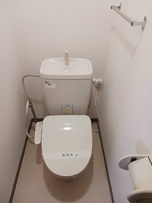 【トイレ】 | トレジャー２号館 | 落ち着いた色調のトイレです